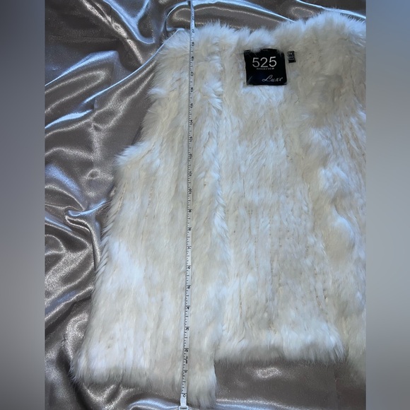 525 America Luxe 100% Rabbit Fur Vest - Picture 4 of 8